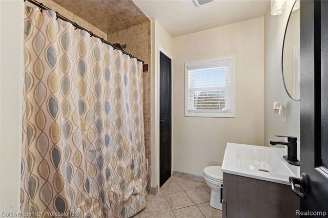 20978 Stahelin Road, Southfield, MI 48075