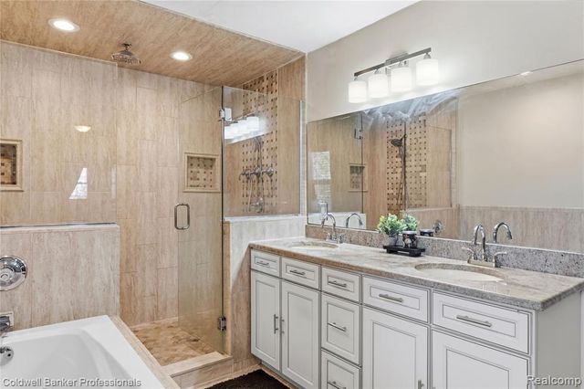 20978 Stahelin Road, Southfield, MI 48075