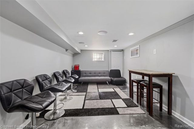 20978 Stahelin Road, Southfield, MI 48075