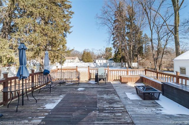 20978 Stahelin Road, Southfield, MI 48075