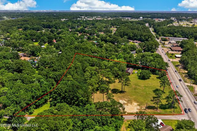 4212 Gautier Vancleave Road, Gautier, MS 39553