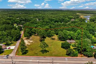 4212 Gautier Vancleave Road, Gautier, MS 39553