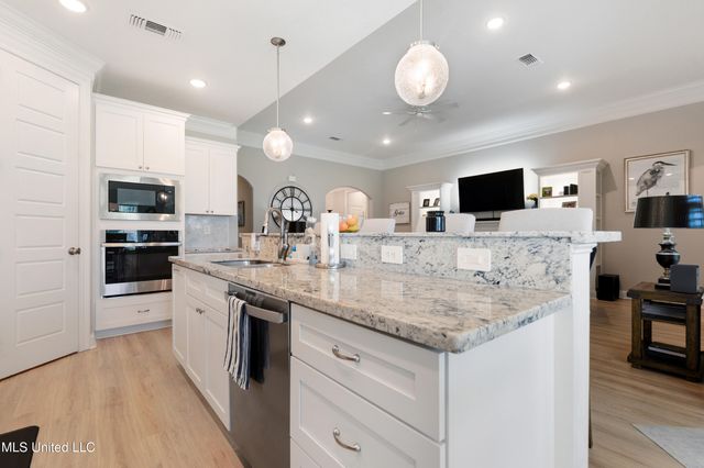 16872 W Landon Green Circle, Gulfport, MS 39503
