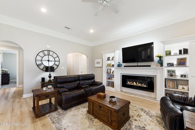 16872 W Landon Green Circle, Gulfport, MS 39503
