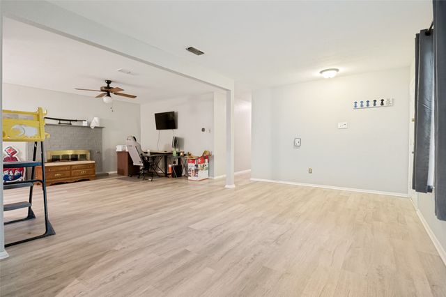 2605 Hollywood Drive, Arlington, TX 76013