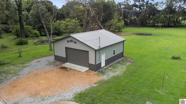 3403 State Route 121 South, Murray, KY 42071