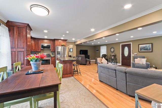 3403 State Route 121 South, Murray, KY 42071