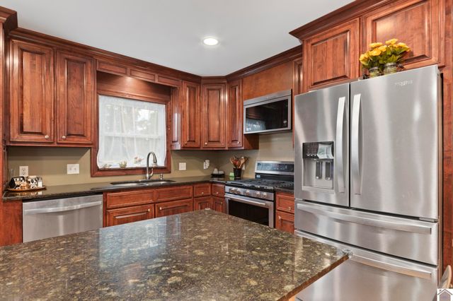 3403 State Route 121 South, Murray, KY 42071