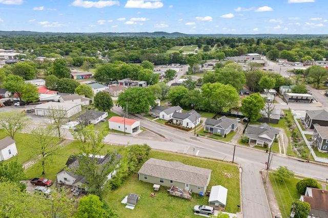 1413 Highland Ave, Columbia, TN 38401