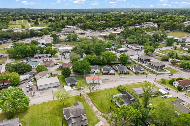 1413 Highland Ave, Columbia, TN 38401