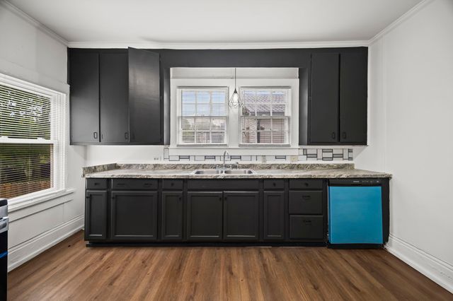 1413 Highland Ave, Columbia, TN 38401