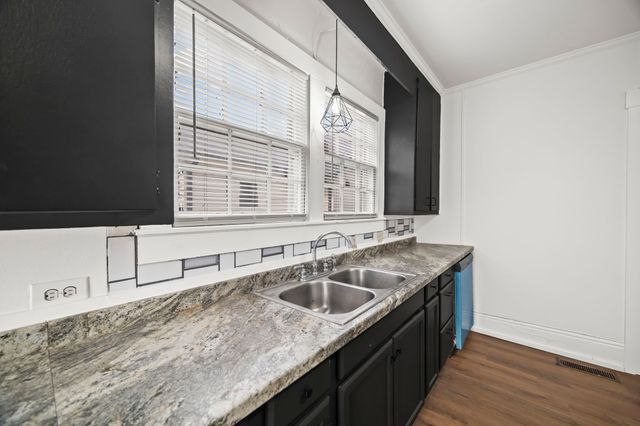 1413 Highland Ave, Columbia, TN 38401