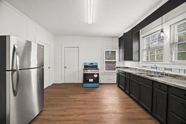 1413 Highland Ave, Columbia, TN 38401
