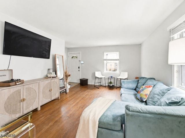 247 N 16Th St, Bloomfield Twp., NJ 07003