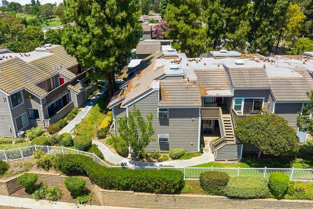 1059 Shadowridge Drive 7, Vista, CA 92081