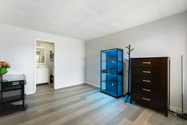 1059 Shadowridge Drive 7, Vista, CA 92081