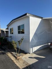 153 Hickorywood Lane, Bakersfield, CA 93308