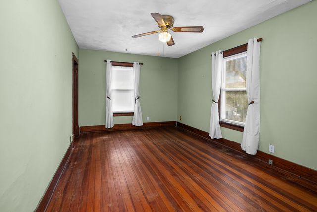 817 Grant Street, Bettendorf, IA 52722