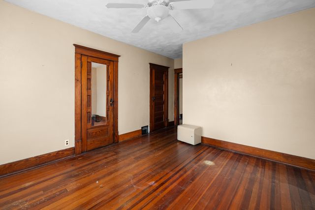 817 Grant Street, Bettendorf, IA 52722