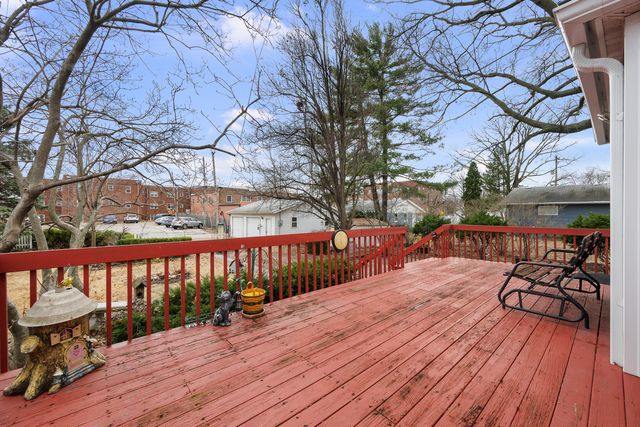 817 Grant Street, Bettendorf, IA 52722