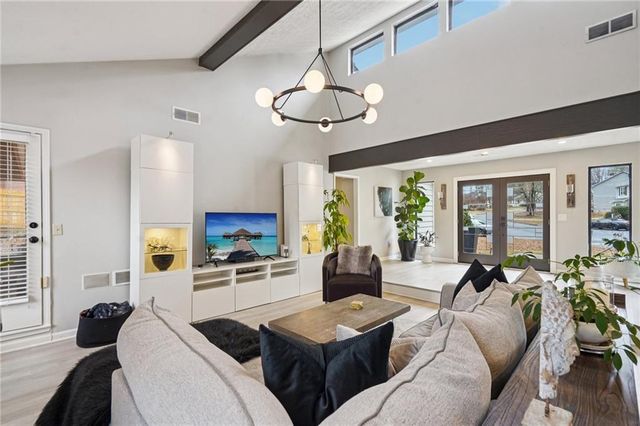 2745 Shadow Pine Drive, Roswell, GA 30076