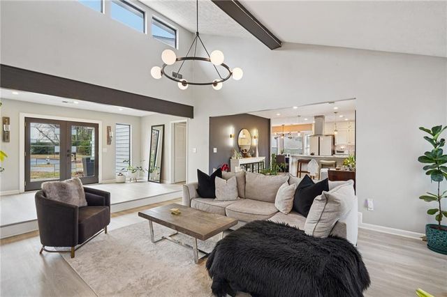 2745 Shadow Pine Drive, Roswell, GA 30076