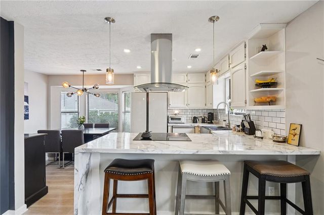 2745 Shadow Pine Drive, Roswell, GA 30076