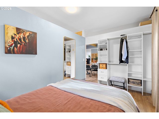 6832 MACLEAY Rd Se, Salem, OR 97317