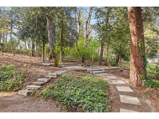 6832 MACLEAY Rd Se, Salem, OR 97317