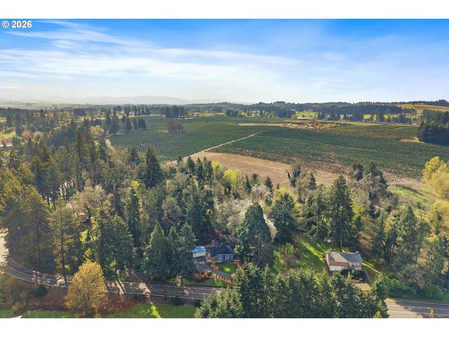 6832 MACLEAY Rd Se, Salem, OR 97317