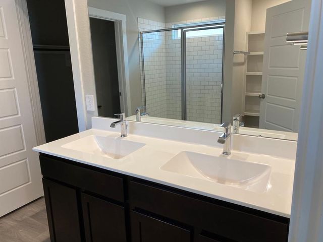 2808 Gunnersbury Drive, Houston, TX 77047