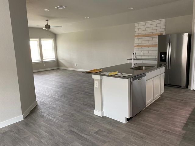 2808 Gunnersbury Drive, Houston, TX 77047