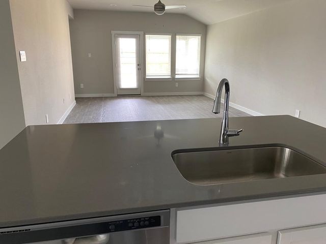 2808 Gunnersbury Drive, Houston, TX 77047