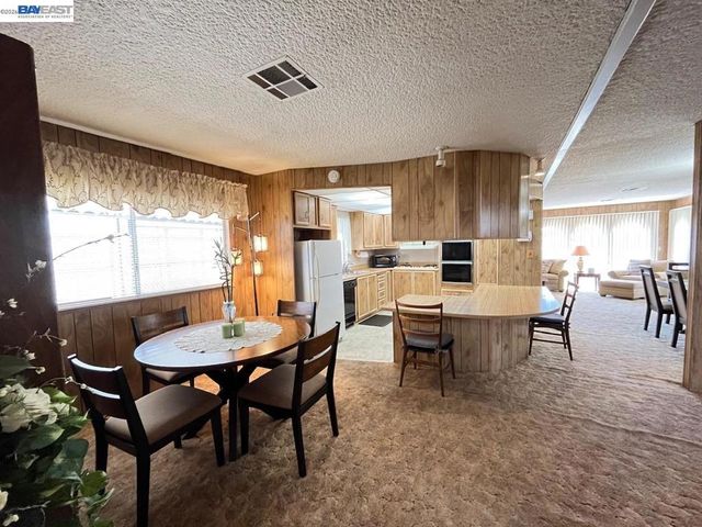 1285 Sussex way, Hayward, CA 94544