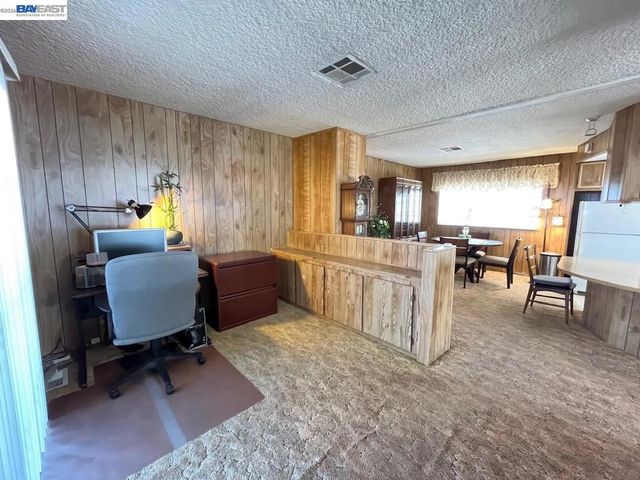 1285 Sussex way, Hayward, CA 94544