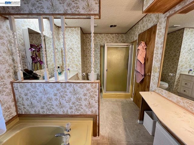 1285 Sussex way, Hayward, CA 94544