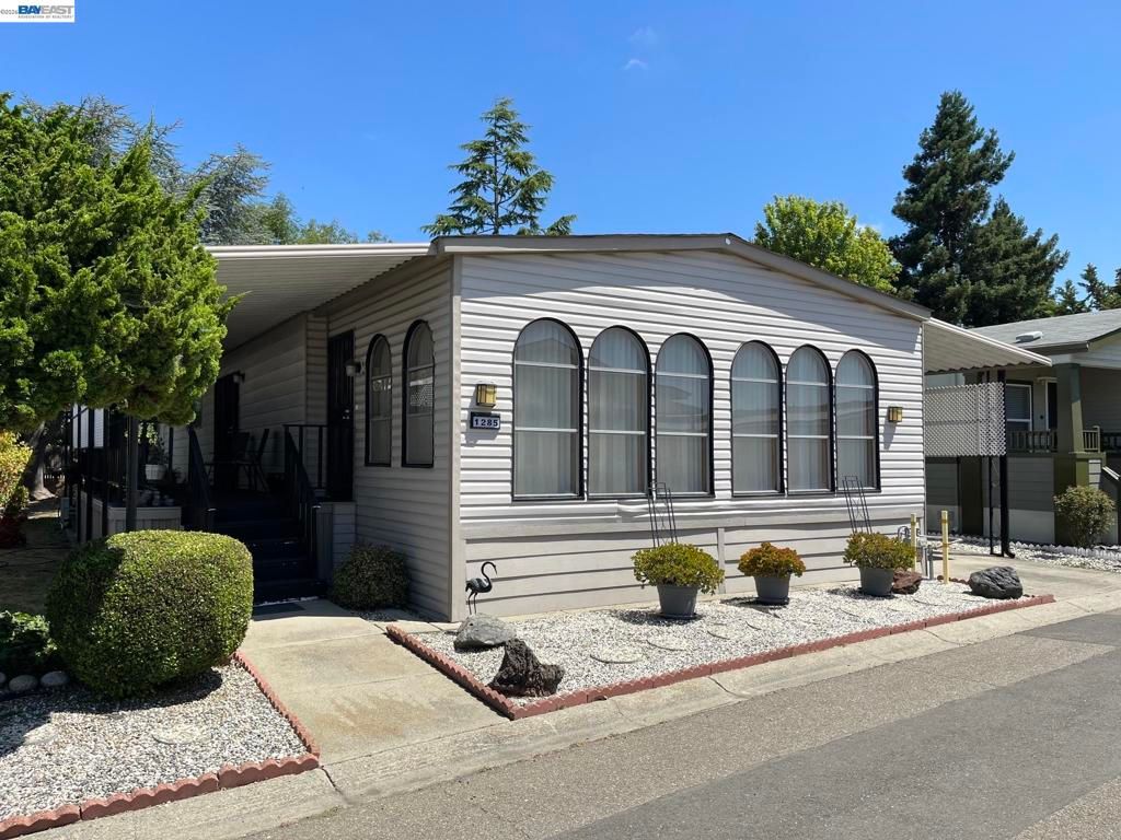 1285 Sussex way, Hayward, CA 94544