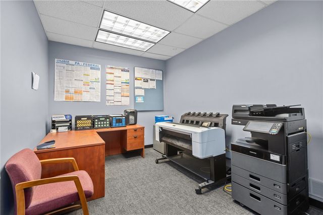 315 9th St, New Brighton, PA 15066