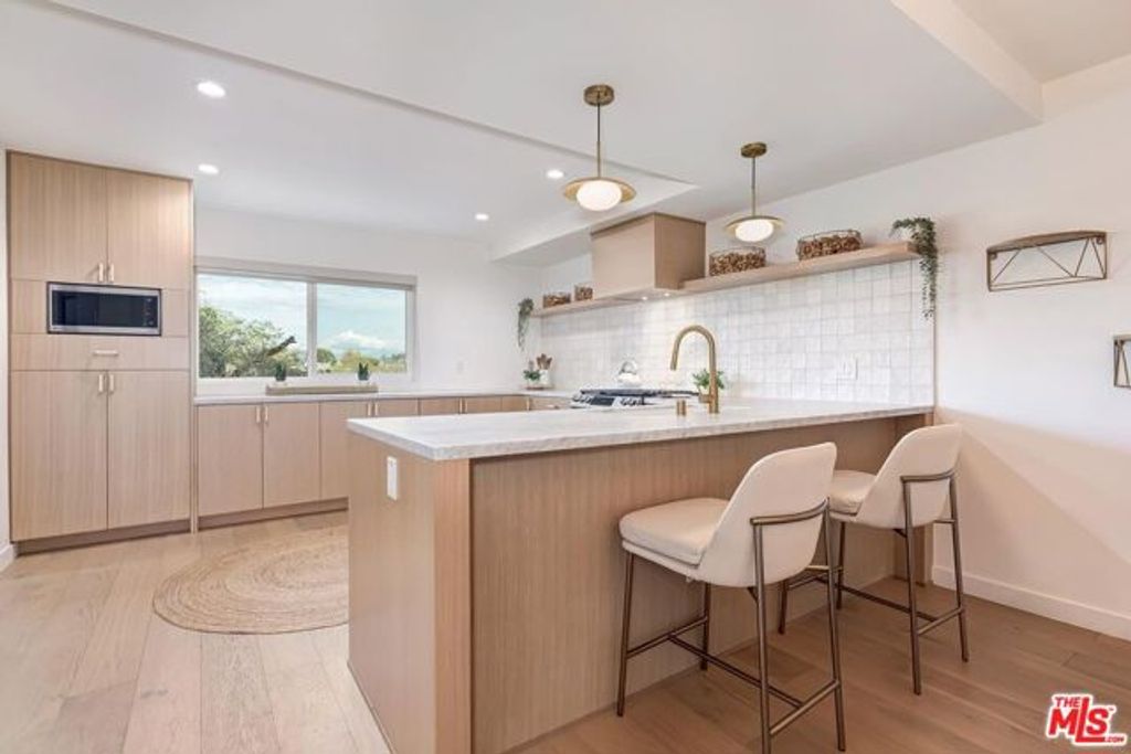 4748 La Villa Marina D, Marina Del Rey, CA 90292