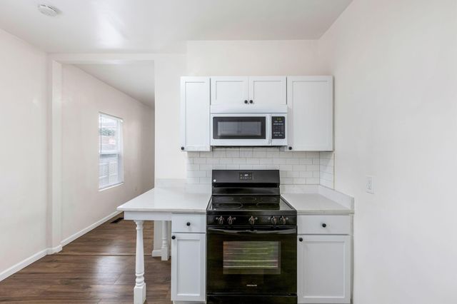 1680 Parsons Avenue, Columbus, OH 43207