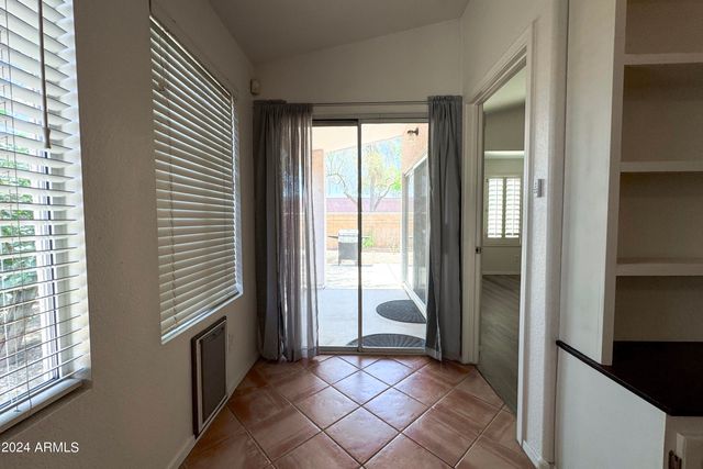 5251 W PONTIAC Drive, Glendale, AZ 85308