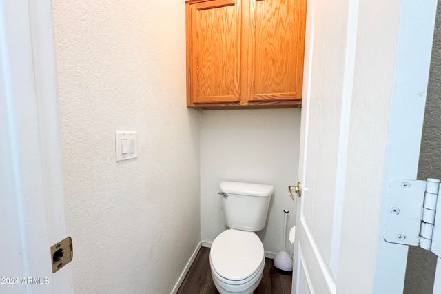 5251 W PONTIAC Drive, Glendale, AZ 85308