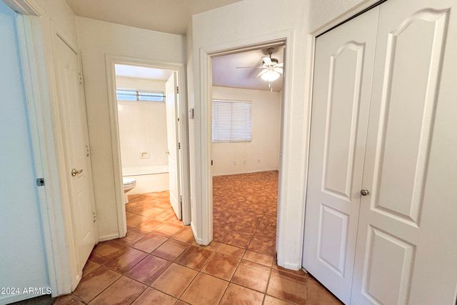 5251 W PONTIAC Drive, Glendale, AZ 85308