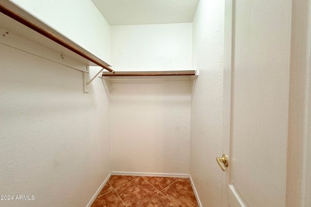 5251 W PONTIAC Drive, Glendale, AZ 85308