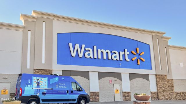 5251 W PONTIAC Drive, Glendale, AZ 85308