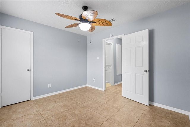 2007 Yorktown Court N, League City, TX 77573