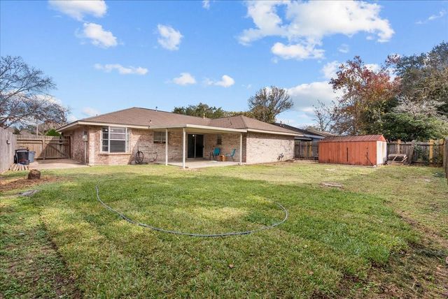 2007 Yorktown Court N, League City, TX 77573