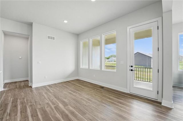 1813 Halls Creek Avenue, Raymore, MO 64083