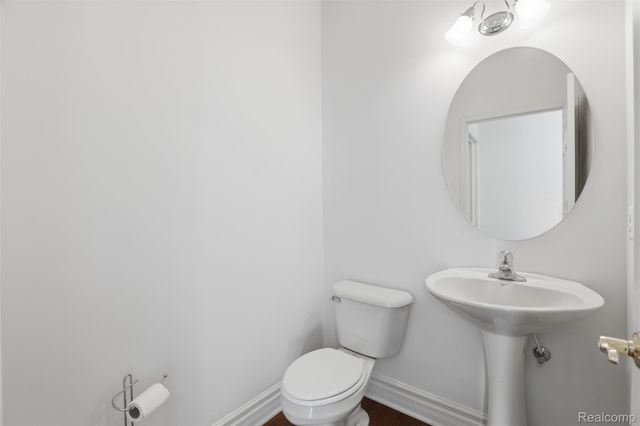 37225 Berkleigh Court, Farmington Hills, MI 48331