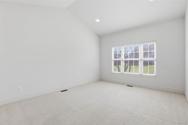37225 Berkleigh Court, Farmington Hills, MI 48331